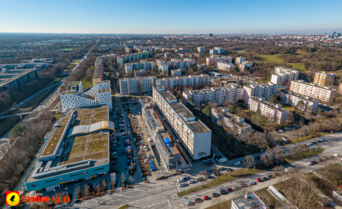 07.02.2023 - Luftbilder vom Plettzentrum in Neuperlache